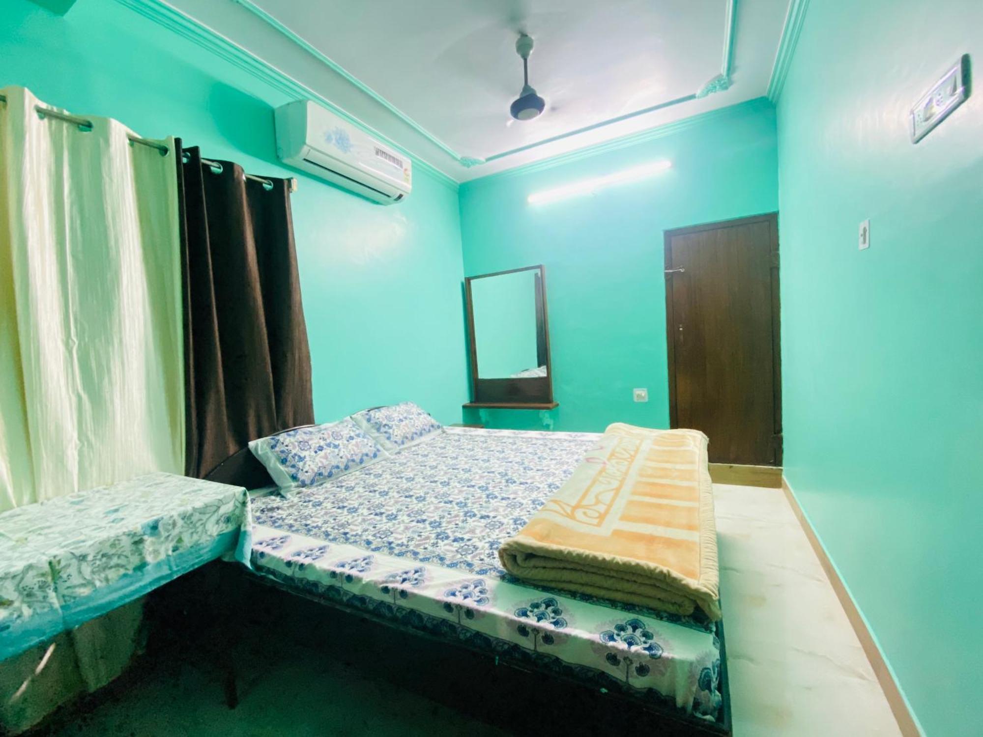 Blue King Hotel Jaipur Cameră foto